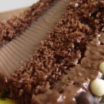 Bolo Trufado de Chocolate Delicioso
