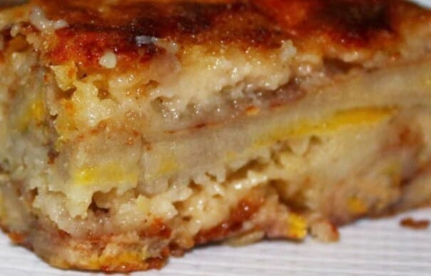 A torta fica molhadinha. (Foto: Divulgação)