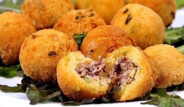 bolinho mandioca recheado