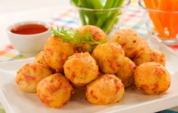 Reaproveite as sobras de arroz fazendo bolinhos. (Foto: Divulgação)