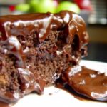 Bolo embrulhado de chocolate