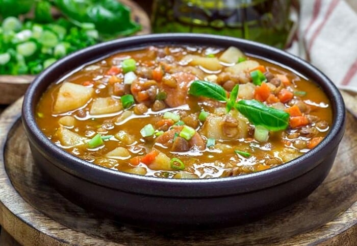 Receita de Lentilhas com costela defumada e linguiça - Receita tradicional