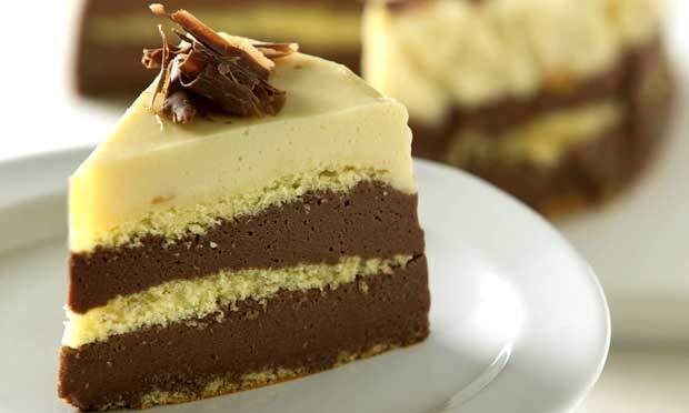 Bolo Três Mousses: Com três irresistíveis sabores de sobremesa!