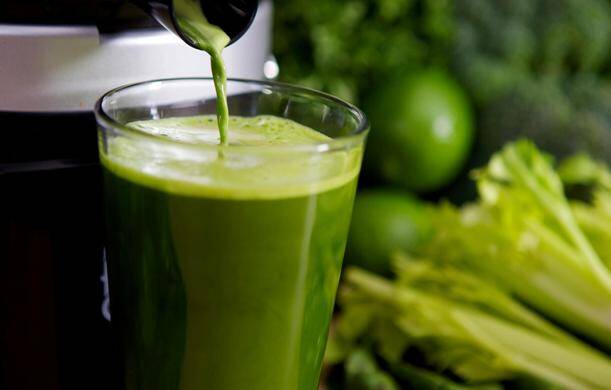 Prepare um refrescante suco diurético. (Foto: Divulgação)