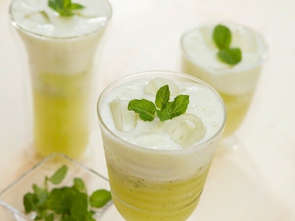 A receita tem abacaxi, uma fruta diurética. (Foto: Divulgação)