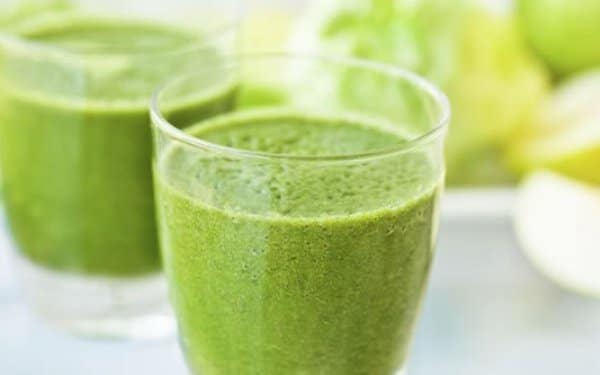 sucos diuréticos 5 Aposte no suco preparado com chá verde. (Foto: Divulgação)