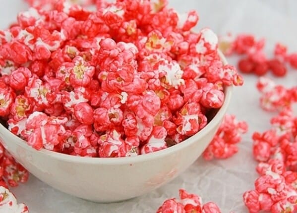 Pipoca doce com groselha. (Foto: Divulgação)