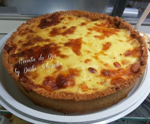 Receita de Torta de Frango com Requeijão