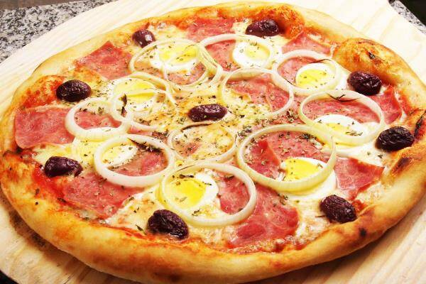 Descubra como fazer pizza sabor portuguesa. (Foto Ilustrativa)