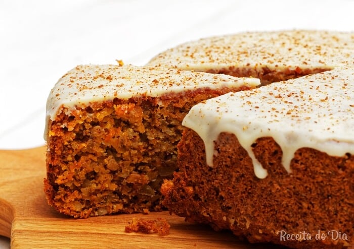 Receita de Bolo de canela com calda