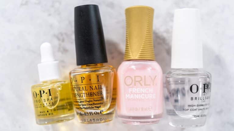 Use top coat para proteger o esmalte