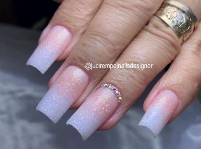 Unhas efeito ombré