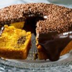 Bolo de cenoura fofinho e fácil de fazer