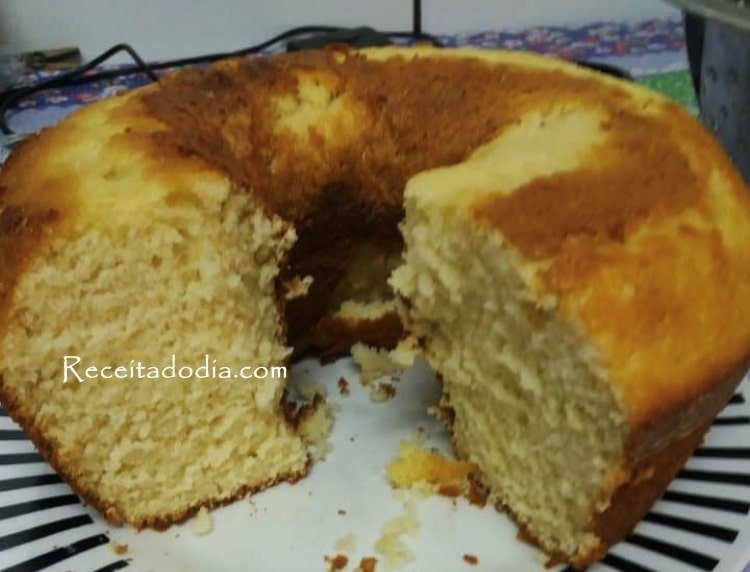 Receita Bolo de Coco com leite condensado