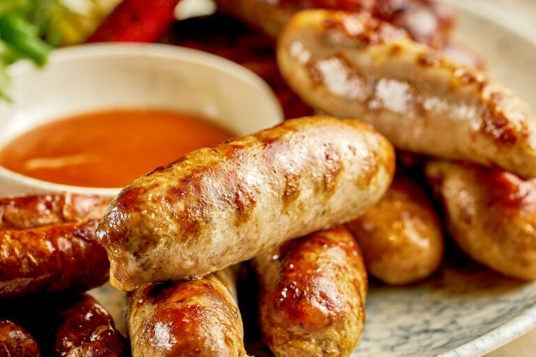 Receita de Linguiça caramelizada na cerveja